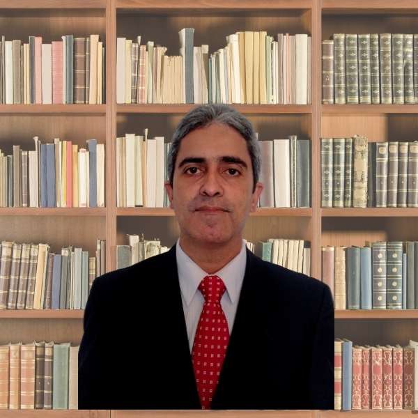 Abogados. Carlos Reina